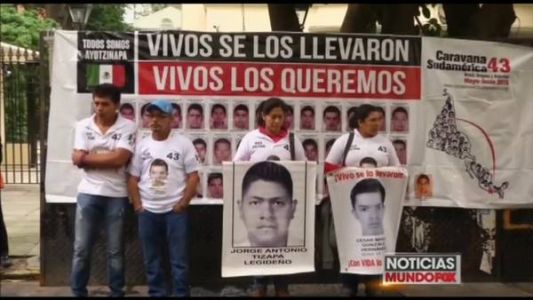 Familiares de los 43 estudiantes desaparecidos en México protestaron en Buenos Aires