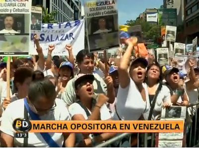 Multitudinaria marcha opositora en Venezuela