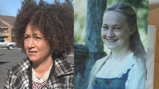 Renunció la activista afroamericana que se hizo pasar por negra