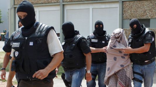 El terrorista de Lyon se sacó una selfie con la cabeza de la persona que decapitó