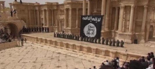 Un video del Estado Islámico muestra el asesinato de 25 soldados sirios por disparos de niños