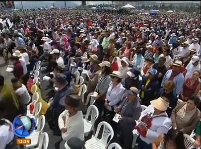 Multitudinaria misa del Papa en Quito: "Nuestra fe es revolucionaria"