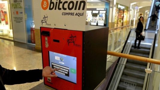Una empresa catalana colocará un cajero automático de bitcoins en Atenas