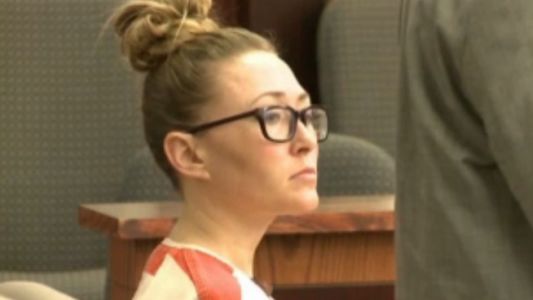 "Soy humana", dijo la maestra sentenciada por tener sexo con tres estudiantes en EE.UU.