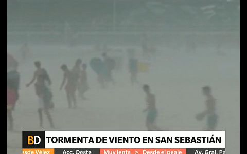 Tormenta de viento y arena en San Sebastián