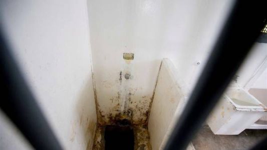 Recorré de punta a punta el túnel por donde escapó “El Chapo” Guzmán