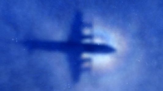 Fin del misterio: los restos de avión hallados en la isla de la Reunión son del MH370 de Malaysia Airlines