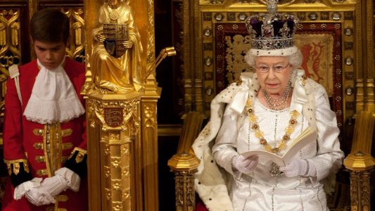 El nuevo objetivo del Estado Islámico: asesinar a la reina de Inglaterra