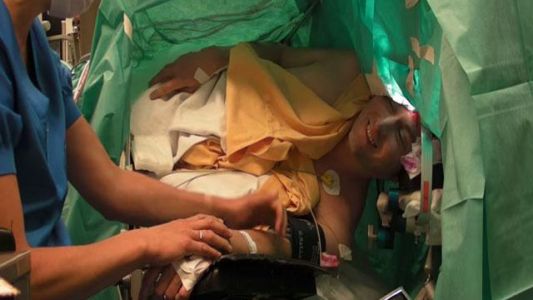 Video: el canto de un tenor mientras le extirpaban un tumor cerebral