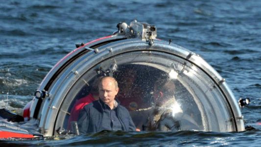 Viaje submarino de Putin en Crimea despierta polémica