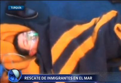 Rescate de cientos de inmigrantes en el Mar Egeo