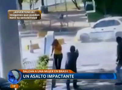 Mataron a una mujer para robarle a la entrada de un banco y quedó grabado