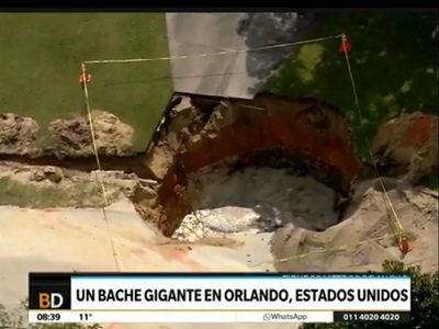 Un bache gigante en Orlando