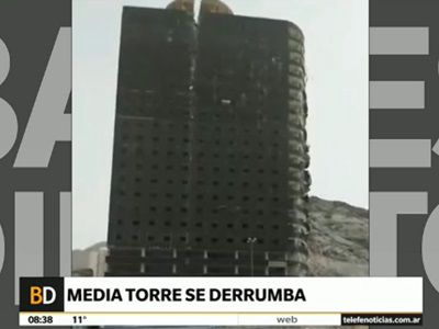 Un edificio se partió en dos y una de las partes colapsó