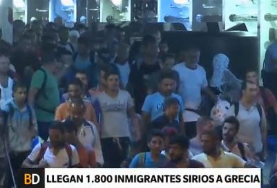 Grecia traslada a otros 1.800 refugiados