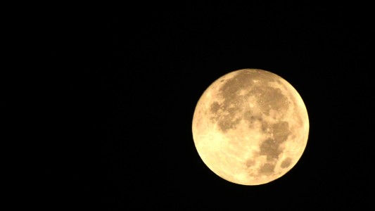 Las imágenes del eclipse lunar en el mundo