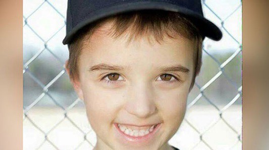 Luego de enterrar a su hijo, encontraron una nota de despedida del nene de 6 años