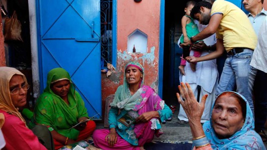 Linchan a un hombre por comer carne vacuna en India