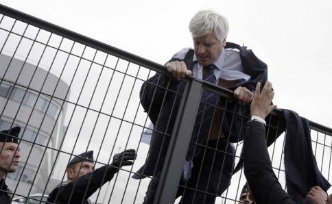 Así escaparon de una reunión directivos de Air France tras anunciar despidos