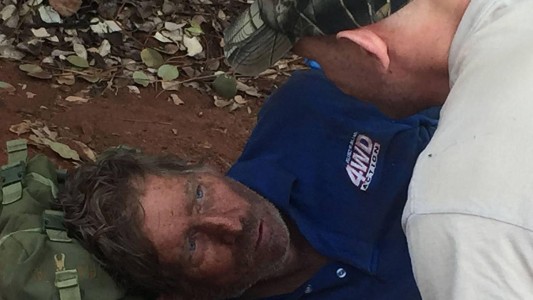 Comiendo hormigas, un hombre sobrevivió seis días en el desierto