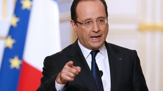 Francia atacó la capital del Estado Islámico en Siria