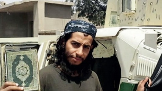 Quién es el presunto cerebro de los ataques en París