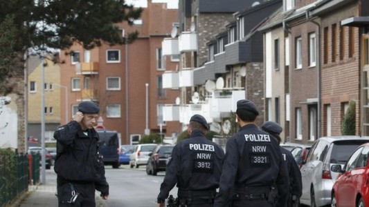 Detuvieron en Alemania a dos mujeres y un hombre por los atentados en París