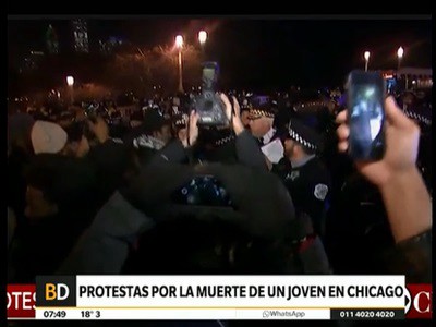 Protestas por la muerte de un joven afroamericano a manos de un policía en Chicago