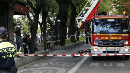Multan por exceso de velocidad a un camión de bomberos cuando iba a apagar un incendio