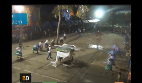 Video: una comparsa narco en el carnaval de Perú