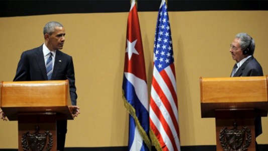 Raúl Castro pidió a Barack Obama el fin del embargo y la devolución de Guantánamo