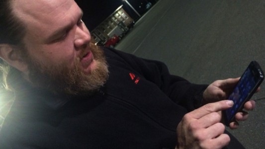 Se quitó la vida en un videochat para gente que se insulta