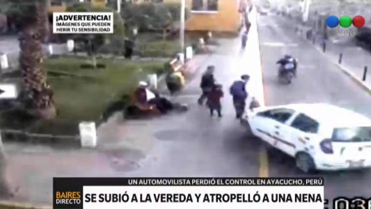 Se subió a la vereda y atropelló a una nena