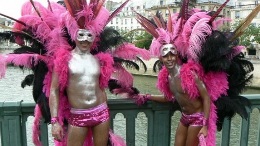 Un tribunal francés afirma que "maricón asqueroso" no es un insulto si va dirigido a un peluquero