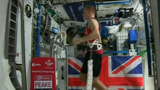 Un astronauta corrió una maratón en el espacio