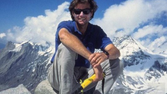 Encontraron 16 años más tarde el cuerpo congelado del mejor alpinista del mundo