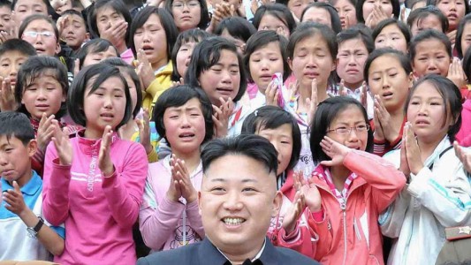 Líderes de Corea del Norte tienen un "escuadrón de placer" conformado por niñas de 13 años