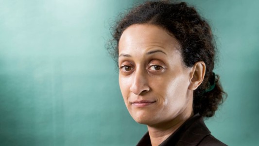 Directora de una escuela castiga con el aislamiento y menos comida a los alumnos si sus padres no pagan la cuota