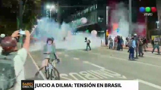 Dispersan con gases protesta contra la destitución de Rousseff