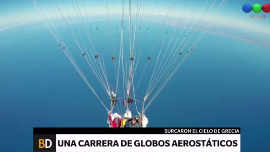 Una carrera de globos aerostáticos en Grecia