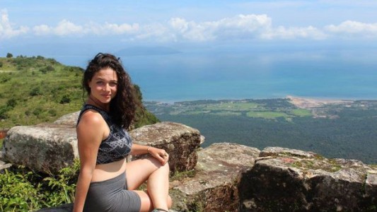 Un juez reduce la pena al hombre que violó a esta chica luego de caer de un acantilado y quedar paralítica