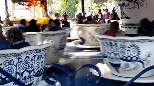 Una nena de 6 años sufrió serias heridas al salir despedida de una taza giratoria