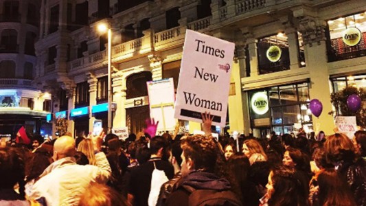 Las carteles más originales del #8M en el mundo