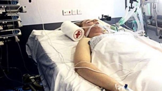 Publicó las fotos de su hija agonizando para concientizar sobre el ciberbullying