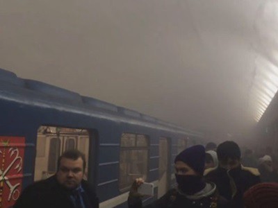 Varios heridos en una explosión en el subte de San Petersburgo