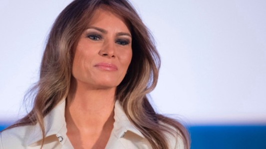 Así es el primer retrato oficial de Melania Trump