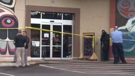 Horror en EE.UU.: decapitó a su madre y entró con su cabeza a un supermercado