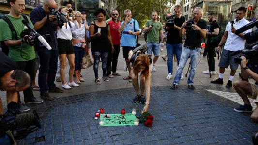 Atentado en Barcelona: 14 muertos, 120 heridos y 3 detenidos