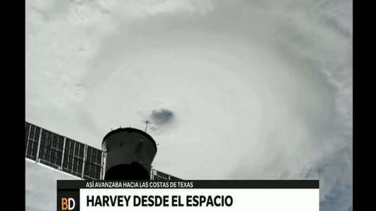 Impactante vista del huracán Harvey desde el espacio