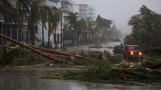 El día después del huracán: siete millones de usuarios sin luz y enormes daños en Florida